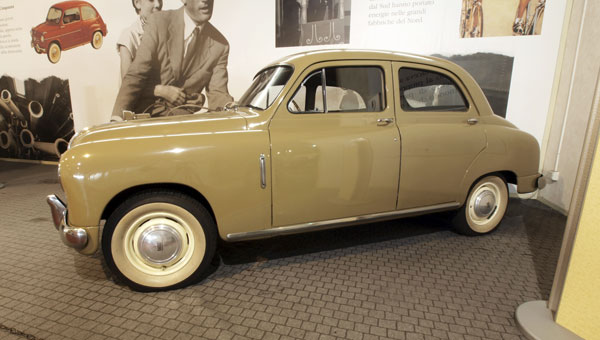 FIAT 1400 Berlina 1a Serie