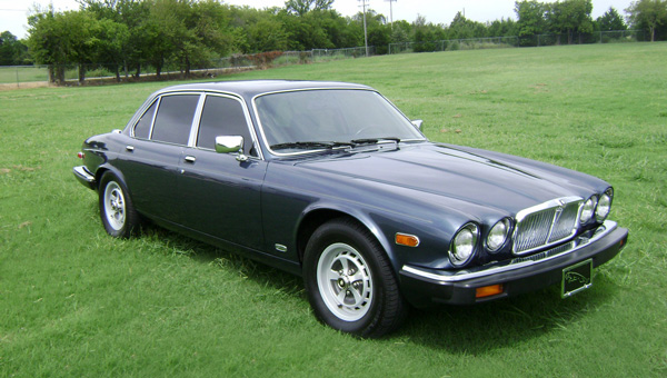 Jaguar XJ