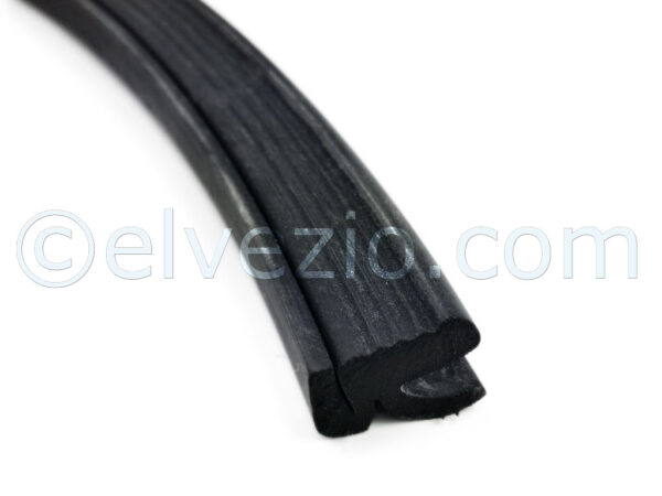 Guarnizioni Angolo Anteriore Superiore Vano Porta per Fiat 1200 - 1500 Spider e 1600 Spider Osca.