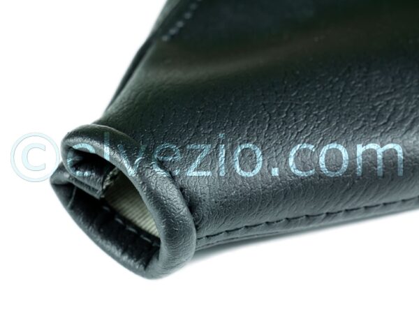 Cuffia Leva Cambio In Skai Alfa Colore Nero per Alfa Romeo Duetto Coda Tronca 2000 Quadrifoglio Verde. A5014